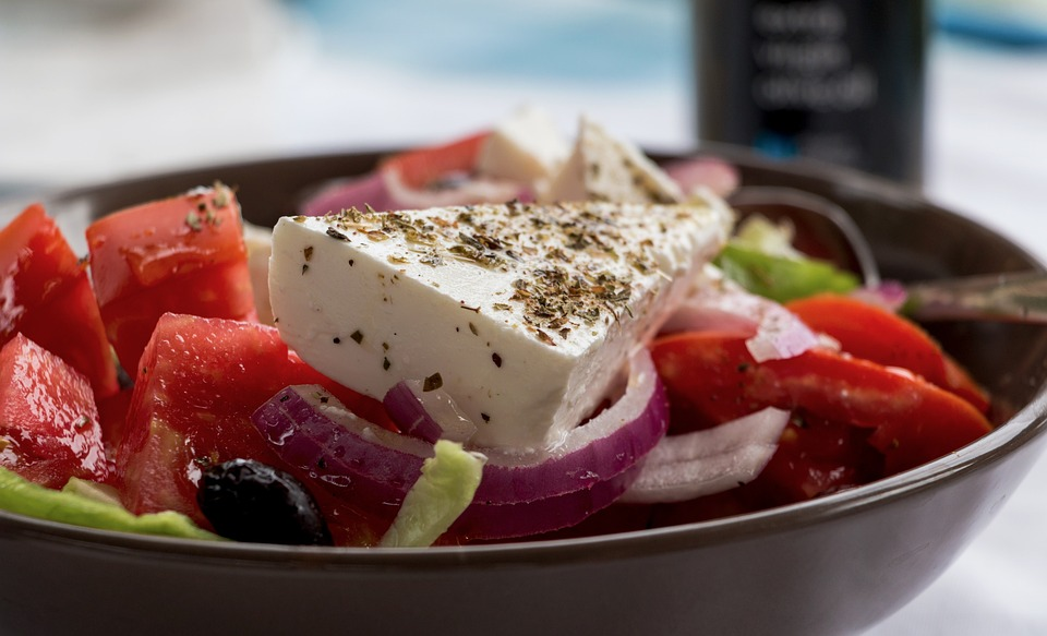 mykonos rent a car-greek salad